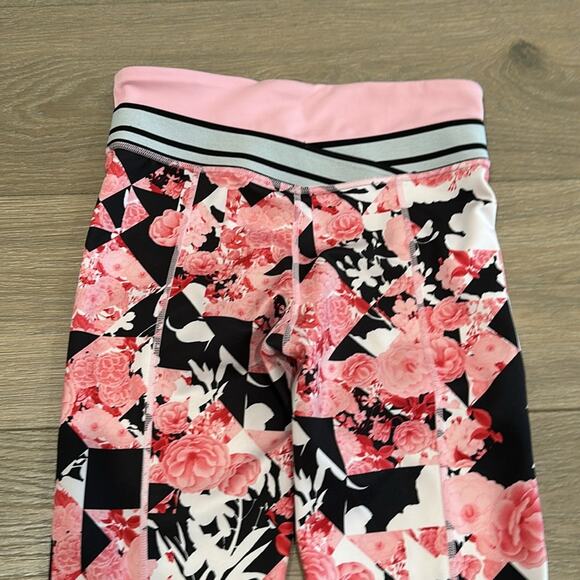 NIKE Girls Pink Black Dri-Fit Floral Abstract Printed Tight Fit Leggings Size L - Picture 6 of 14